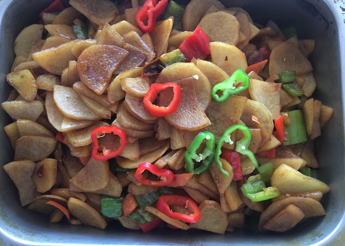 无锡食堂承包公司对提高食堂质量和服务的具体操作方法